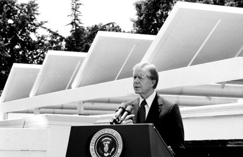 INSTALARAN PANELES SOLARES EN LA CASA BLANCA. HISTORIA DE LA ENERGÍA SOLAR EN LA CASA MAS IMPORTANTE DE LOS ESTADOS UNIDOS