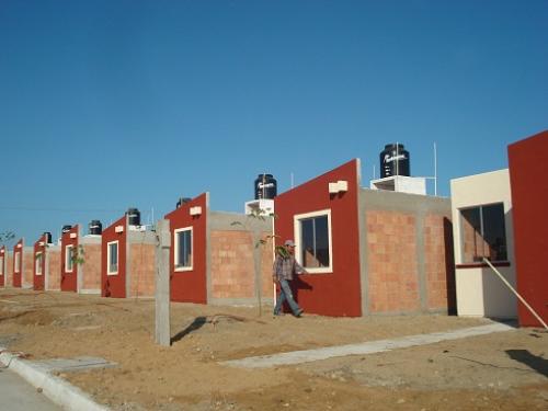 PIDEN A CONSTRUCTORAS LA COLOCACIÓN DE ILUMINACIÓN TIPO LED EN LOS  CONJUNTOS HABITACIONALES