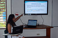 CON PANELES SOLARES, SEDE AMAZONIA DOTA DE ENERGÍA A UN SALÓN