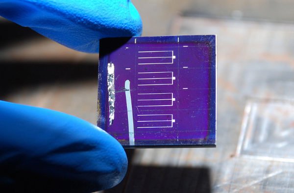 CELULA SOLAR EFICIENTE Y ASEQUIBLE  DE IBM