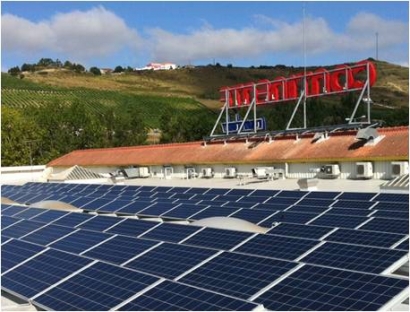 ALBASOLAR SUMINISTRA MÓDULOS FV PARA LAS CUBIERTAS DE SUPERMERCADOS EN TODO PORTUGAL