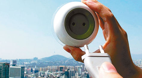 ENCHUFE CON ENERGÍA SOLAR