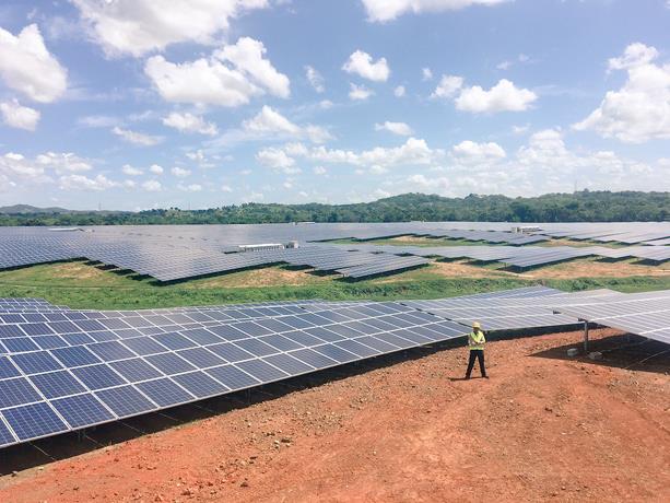 INAUGURADA PLANTA DE ENERGÍA SOLAR EN MONTE PLATA -REPÚBLICA DOMINICANA-