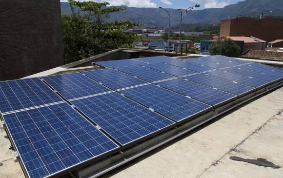 USO DE PANELES SOLARES CRECE EN MEDELLIN