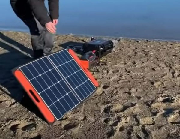 Sistema portátil de potabilización de agua de mar con energía fotovoltaica