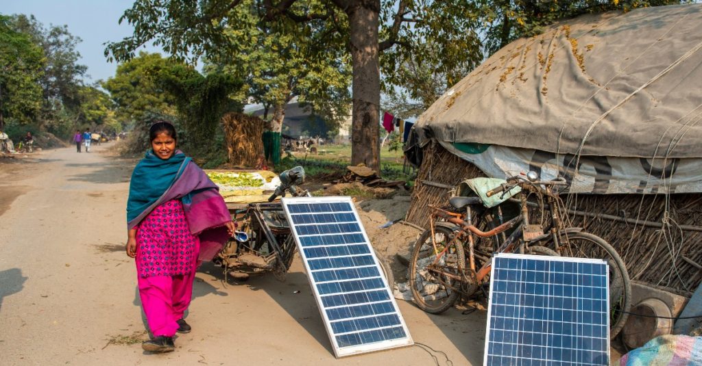 La Covid-19 y la guerra de Ucrania frenan el avance hacia el acceso universal a la energía, según IRENA