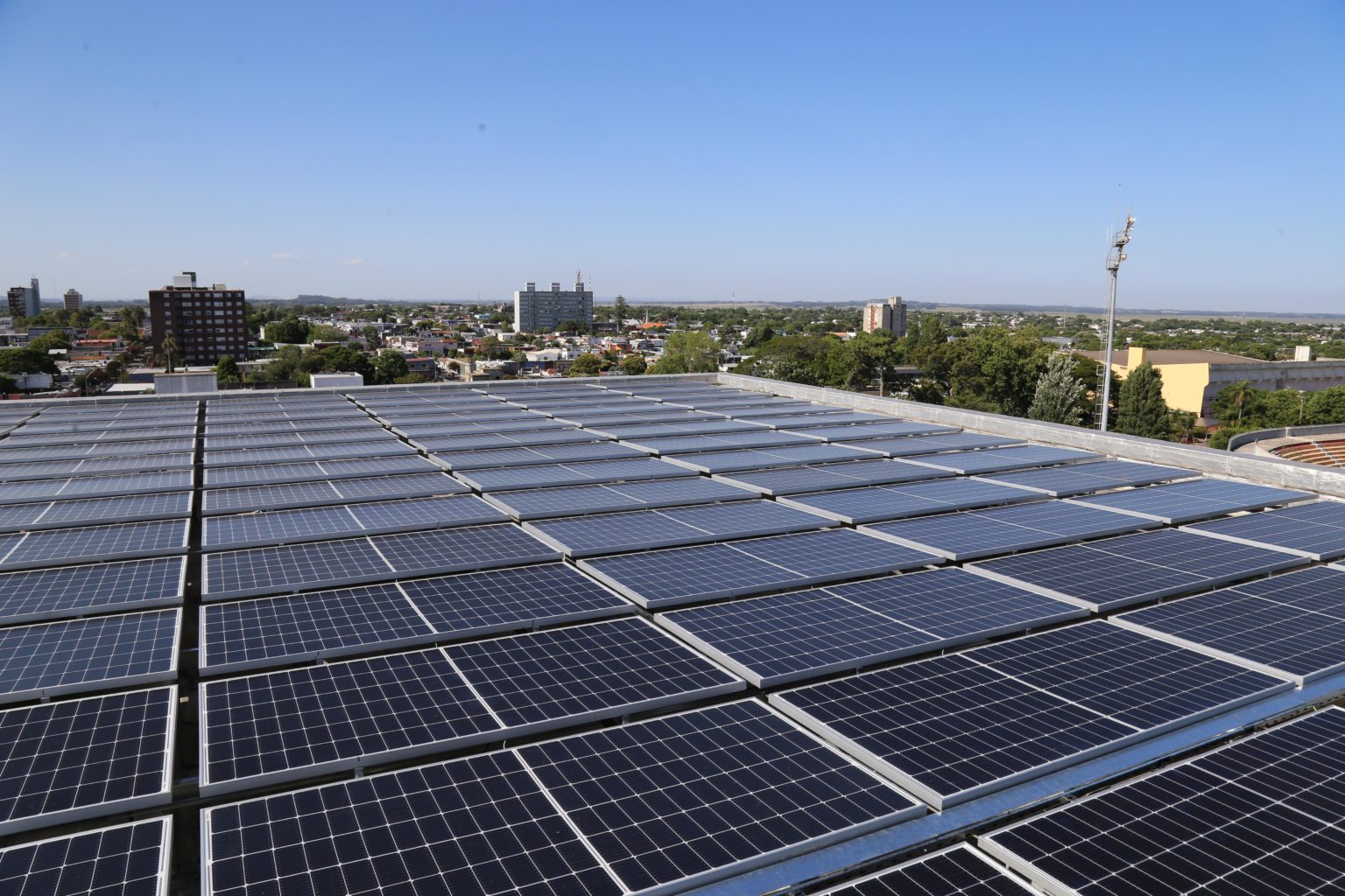 La ciudad uruguaya de Maldonado ahorra en la factura eléctrica a partir de paneles solares