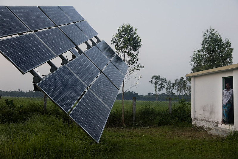 Bangladesh promueve las energías renovables a través de la política de bonos verdes
