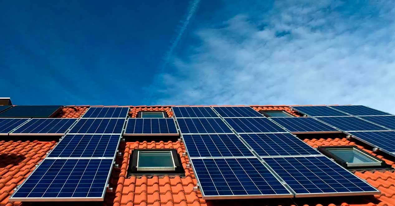 Esto es lo que generan mis paneles solares cuando hay nubes o está lloviendo