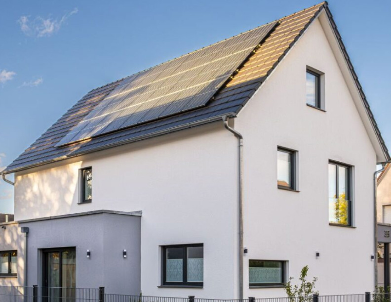 La mitad de las viviendas familiares europeas podrían ser autosuficientes energéticamente con energía solar y almacenamiento