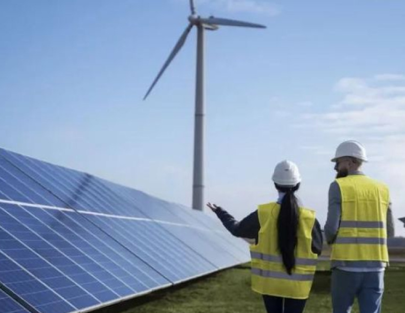 El gran crecimiento de las renovables está generando serias faltantes laborales en Latinoamérica: los puestos más demandados
