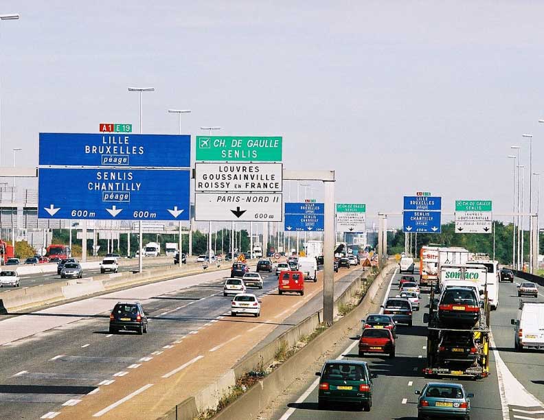 Francia licitará 240 MW de capacidad solar en autopistas