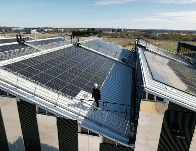 Energía solar en tejados atípicos de fuerte pendiente